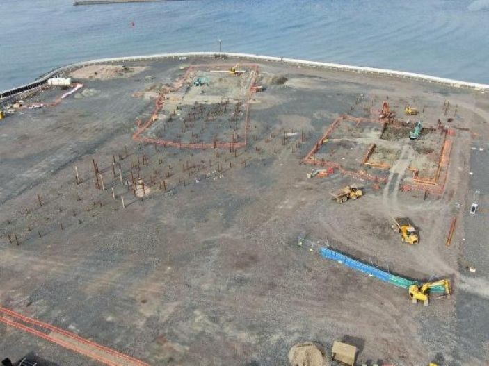 A closer image showing the piling operations on site