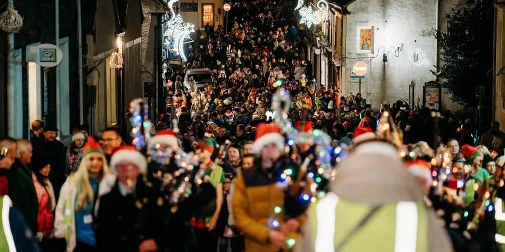 Crowd gathered on Main Street, West Kilbride to celebrate the festive season.