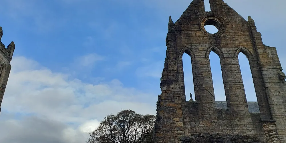 Exterior shot of Kilwinning Abbey