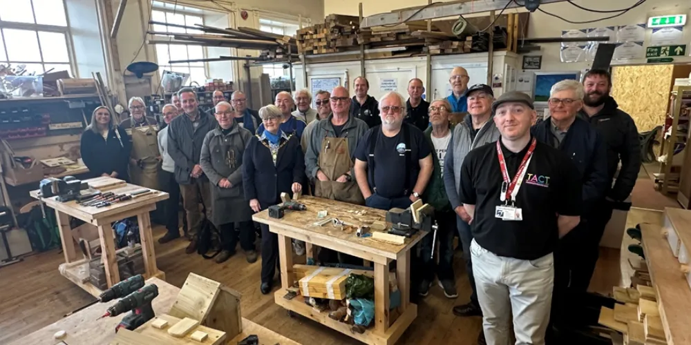 Clyde Coast and Cumbraes Men's Shed group photo with North Ayrshire Provost